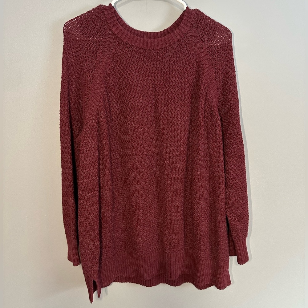 Old Navy Women's Deep Red Crew Neck Sweater - Picture 3 of 8